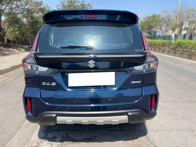 https://images10.gaadi.com/usedcar_image/4371229/original/processed_a8cac926a06e6978b3243a92d9358d4e.jpg?imwidth=6402