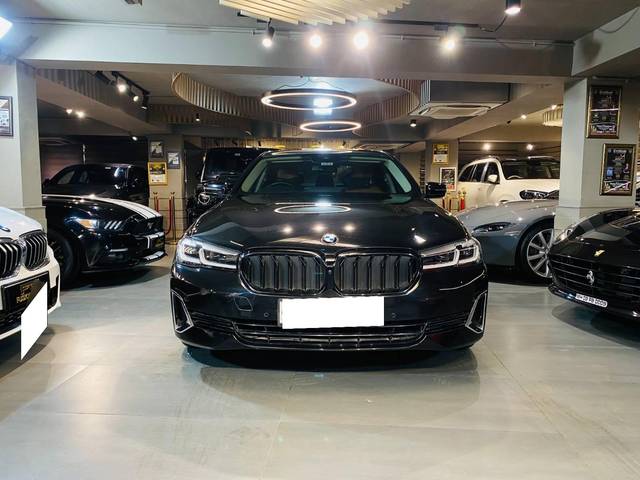 https://images10.gaadi.com/usedcar_image/4371252/original/processed_f0232740ea2ac92e9623af34ee3cbceb.jpg?imwidth=6402