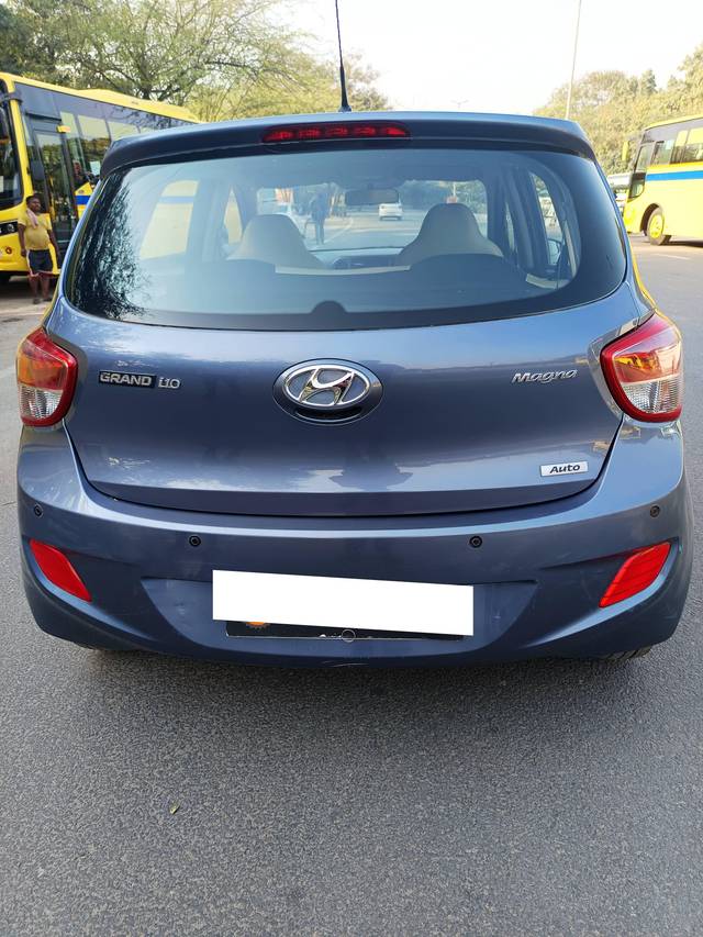 https://images10.gaadi.com/usedcar_image/4371259/original/processed_452d15a21757ed5cd26baf6bba42388d.jpg?imwidth=6402