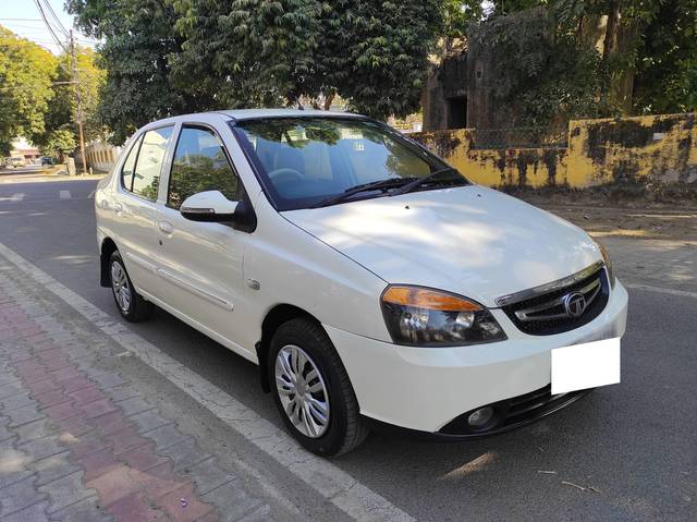 https://images10.gaadi.com/usedcar_image/4371266/original/processed_0b2d810f38f1e96863b2a8a24b12e612.jpg?imwidth=6400