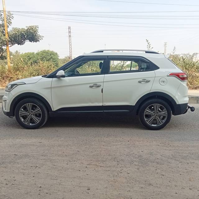 https://images10.gaadi.com/usedcar_image/4371376/original/13e12679973d0d21551db7c3fe4f589a.jpg?imwidth=6402