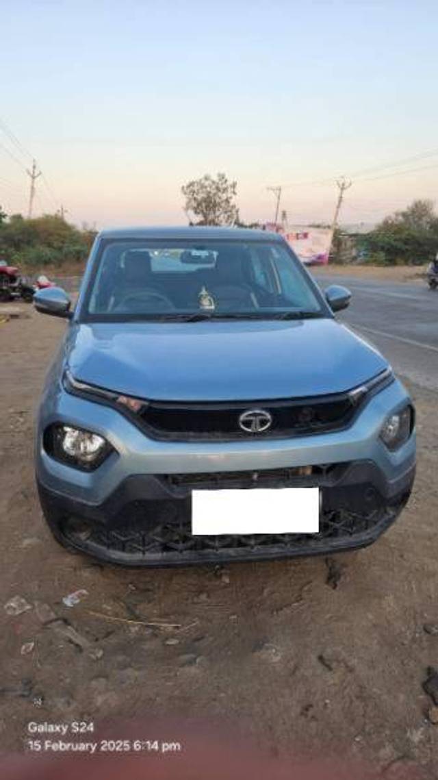 https://images10.gaadi.com/usedcar_image/4371763/original/09f2b2c494fc44f3afbe8840304cdce5.jpg?imwidth=6402