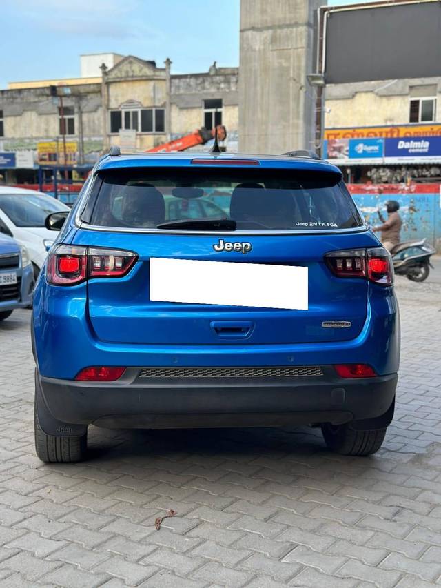 https://images10.gaadi.com/usedcar_image/4371808/original/processed_9a18f5571b1baf6ef2c793aa050e8a0e.jpg?imwidth=6401