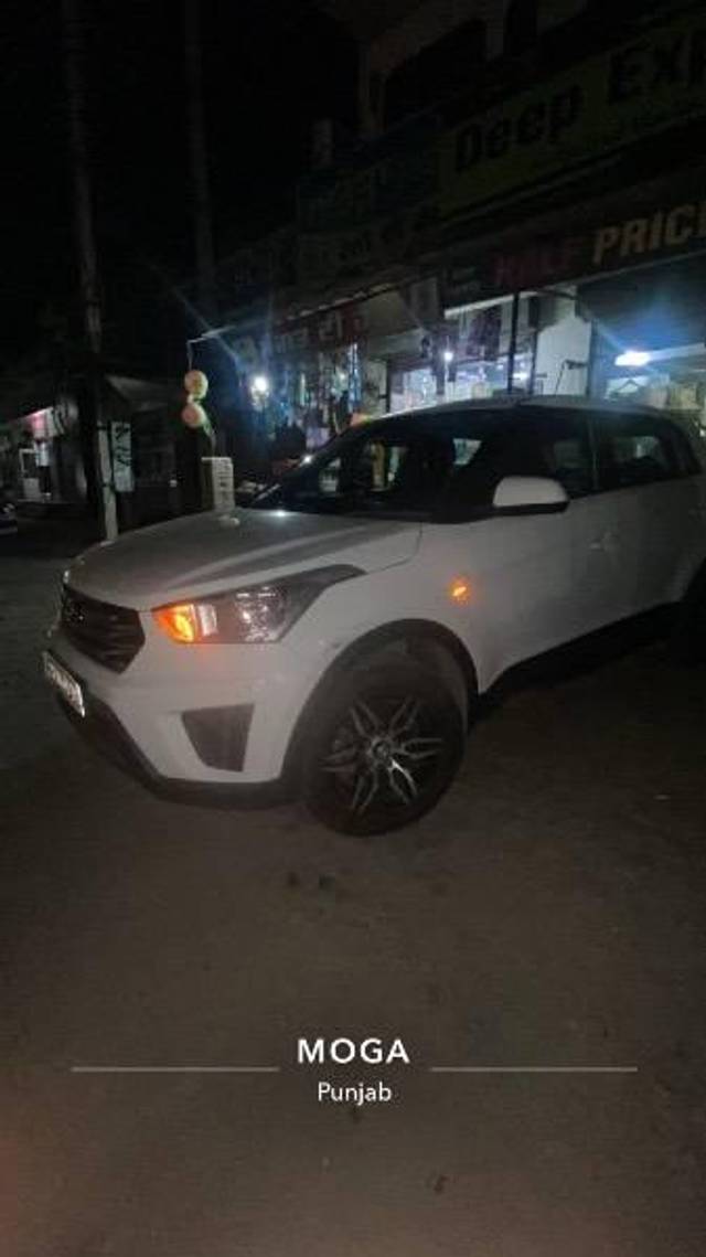 https://images10.gaadi.com/usedcar_image/4371889/original/processed_738a1a8d-7fed-49b8-8a14-257a81e5ad4b.jpeg?imwidth=6400