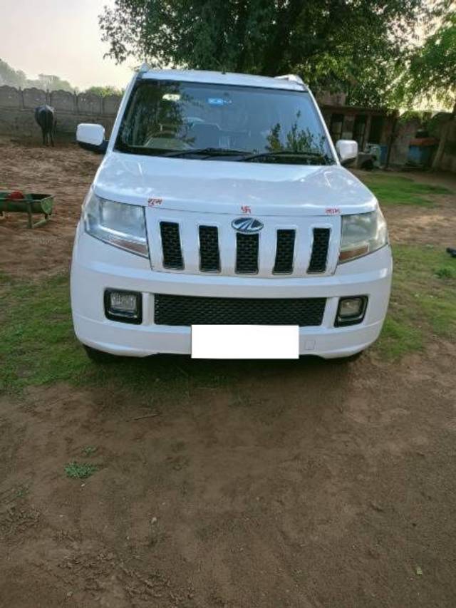 https://images10.gaadi.com/usedcar_image/4371943/original/processed_03caeb72-061c-4245-ba27-5d31419d9ab1.jpg?imwidth=6402