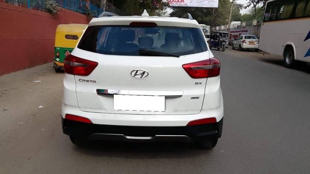 https://images10.gaadi.com/usedcar_image/4371967/original/processed_0d254e65-7ebe-4c62-9aae-f0dc2ce774d2.jpg?imwidth=6402