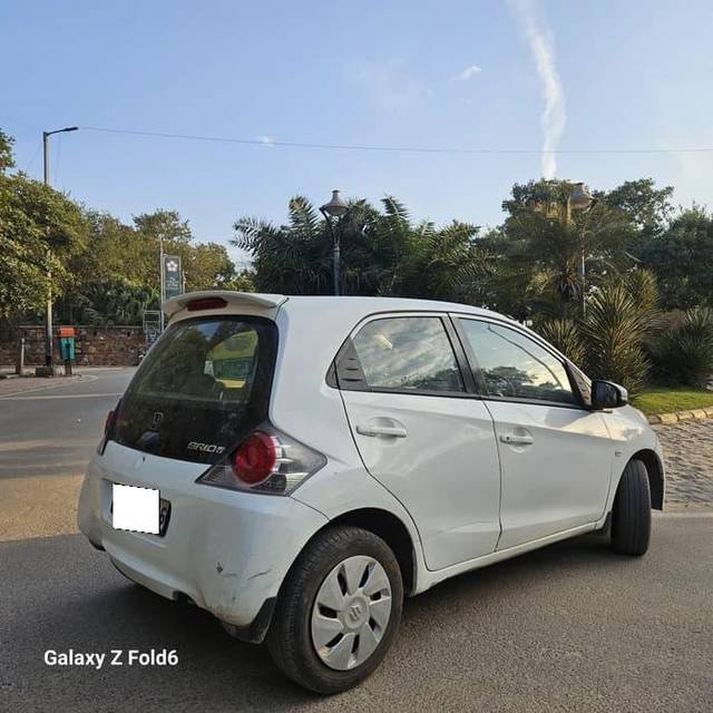 https://images10.gaadi.com/usedcar_image/4371968/original/processed_93d8ec6c2649070672abfa93683d3c6a.jpg?imwidth=6402