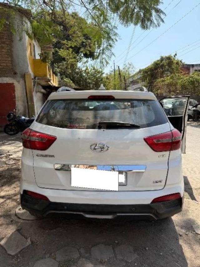 https://images10.gaadi.com/usedcar_image/4372002/original/processed_eae06ae4-5cbe-4009-a463-2fed2c1739e9.jpeg?imwidth=6402