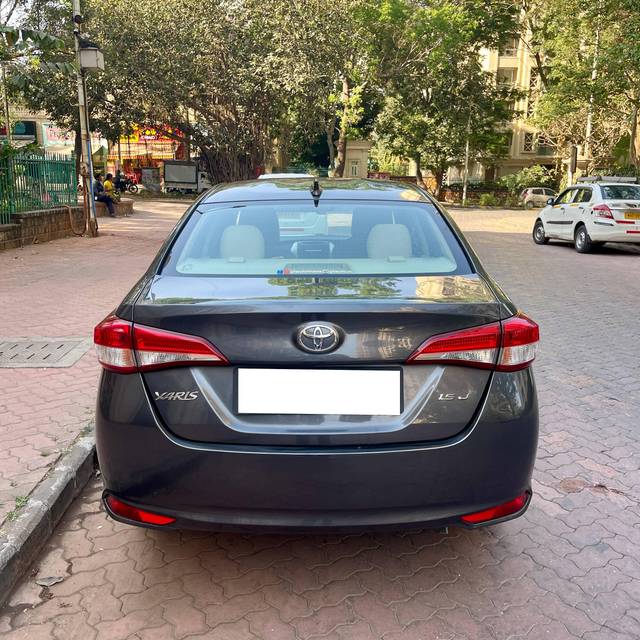 https://images10.gaadi.com/usedcar_image/4372022/original/processed_f7e55b7a324e02db93791184e4fc0774.JPG?imwidth=6402