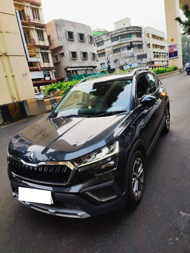 https://images10.gaadi.com/usedcar_image/4372070/original/processed_be74fa63c89c9d0a2572972dcb295529.jpg?imwidth=6400