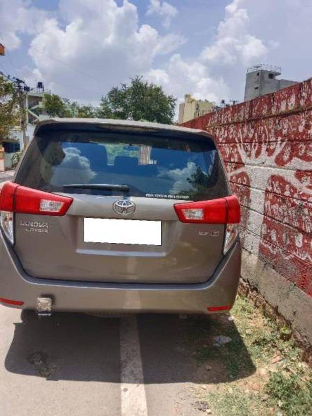 https://images10.gaadi.com/usedcar_image/4372335/original/cd1921fe7feeb04bd15fda3e24e4fd74.jpeg?imwidth=6401