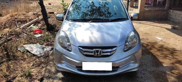 https://images10.gaadi.com/usedcar_image/4372351/original/processed_c40323e3-08eb-4b40-add5-738e892a3fe8.jpg?imwidth=6400