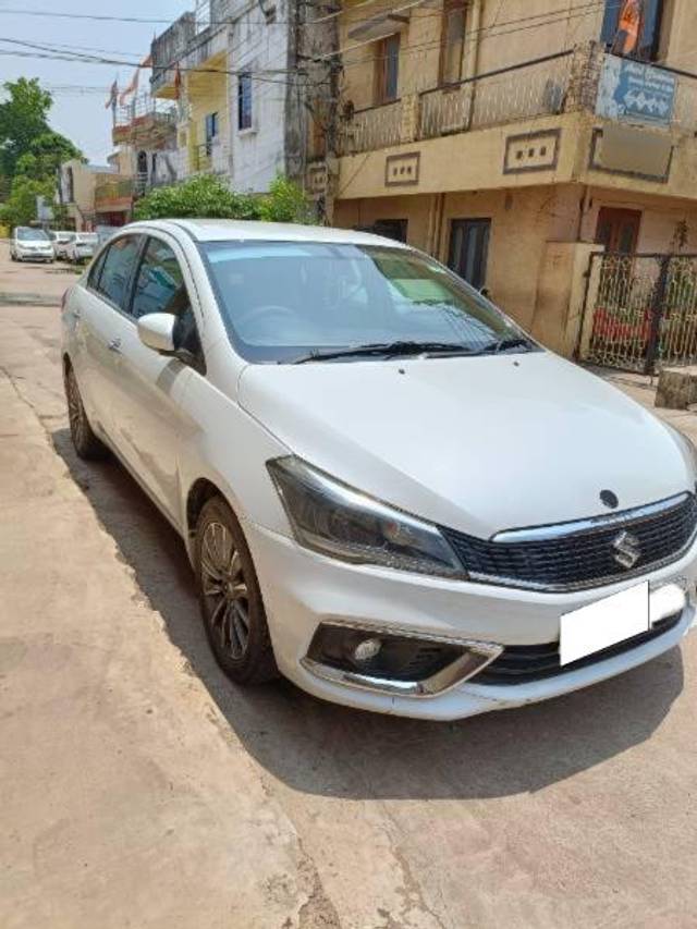 https://images10.gaadi.com/usedcar_image/4372466/original/processed_4b489e2f-41f0-4128-9542-fd4cded19841.jpg?imwidth=6400