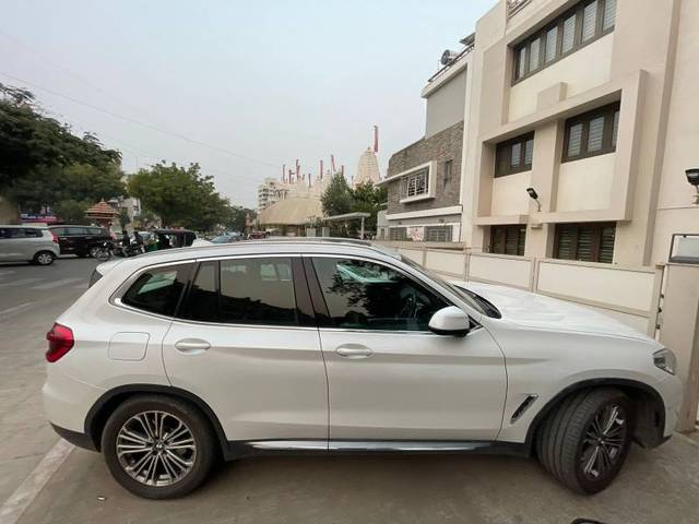 https://images10.gaadi.com/usedcar_image/4372608/original/a2ab2770a77868b8a1e056ad3fcf9e30.jpg?imwidth=6402