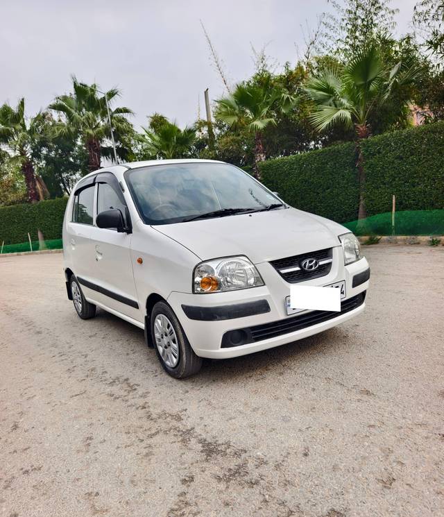 https://images10.gaadi.com/usedcar_image/4372638/original/processed_96d8c81aa99c87f9084e584569ba51c3.jpg?imwidth=6400