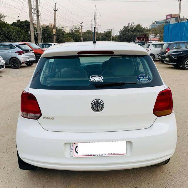 https://images10.gaadi.com/usedcar_image/4372826/original/processed_f10a28f9a845f35aa66d1217e47bbcc5.jpg?imwidth=6402