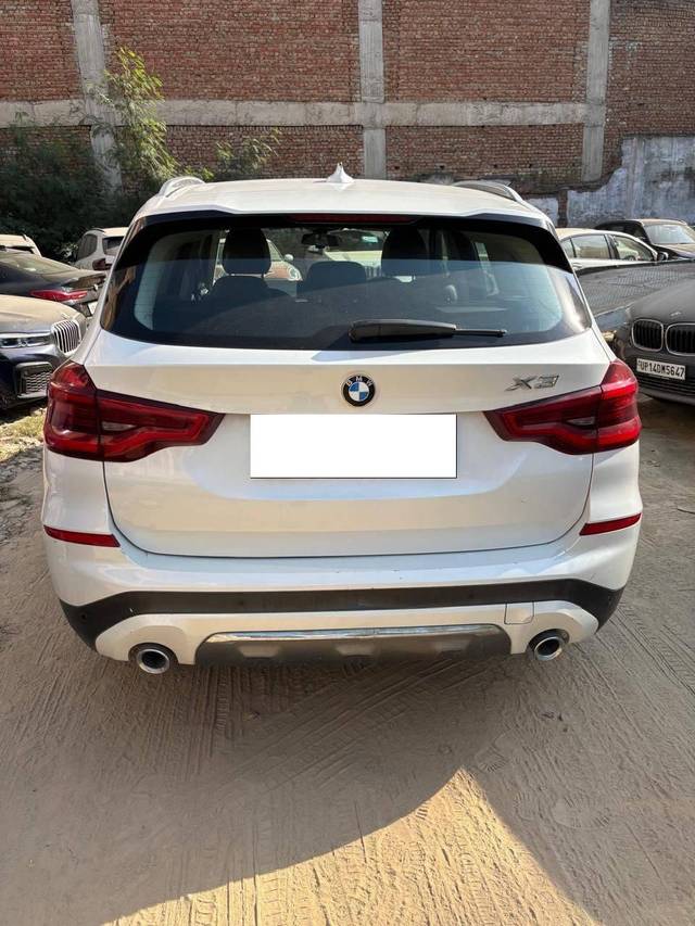 https://images10.gaadi.com/usedcar_image/4372895/original/processed_e4194ad1c773a7a0802306c0966da693.jpg?imwidth=6401