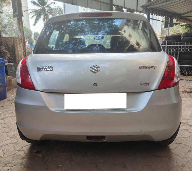 https://images10.gaadi.com/usedcar_image/4373001/original/processed_51fe87f57274e9c0cfed9508030681a5.jpg?imwidth=6402