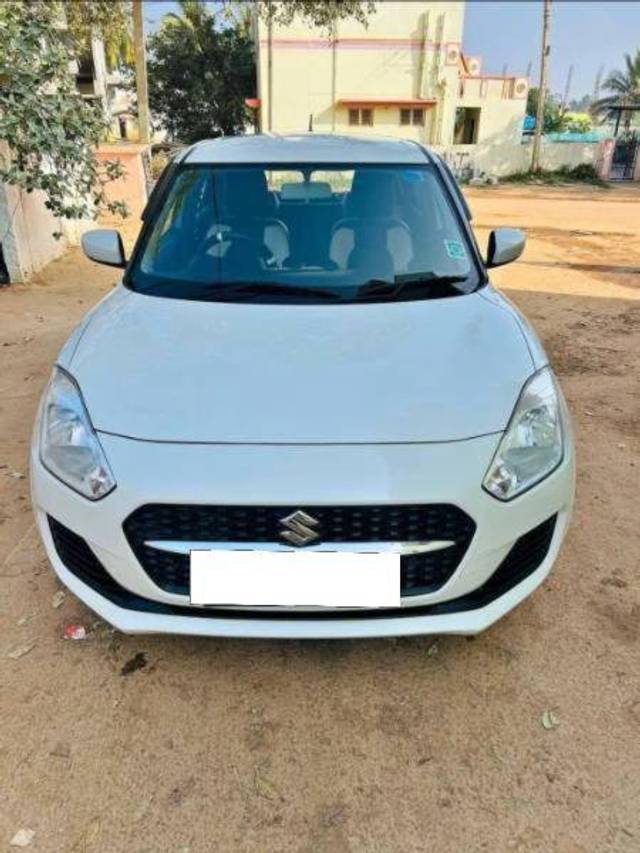 https://images10.gaadi.com/usedcar_image/4373016/original/d6bd8585bb0b381de408966c9953e526.jpg?imwidth=6400