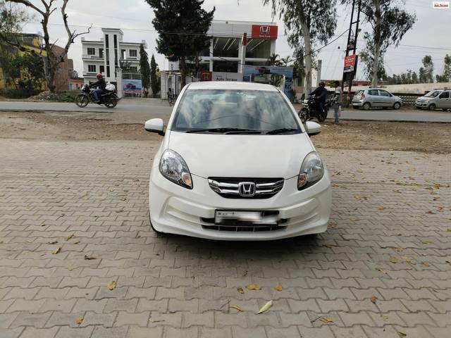 https://images10.gaadi.com/usedcar_image/4373033/original/c1c26baf0de890773e64d693f0f72099.jpg?imwidth=6400