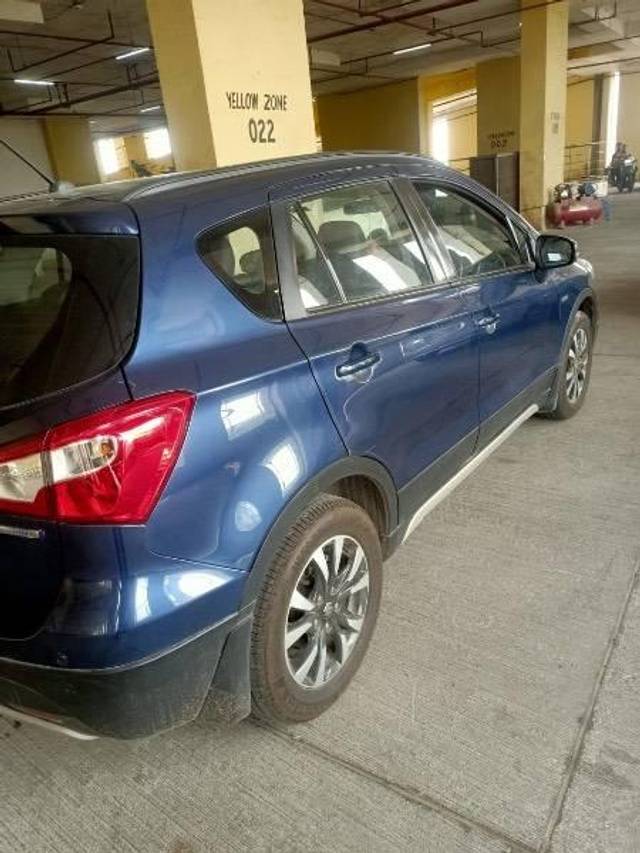 https://images10.gaadi.com/usedcar_image/4373121/original/processed_1ea07275-1293-4bcb-a7e9-30c2a84c9288.jpeg?imwidth=6401