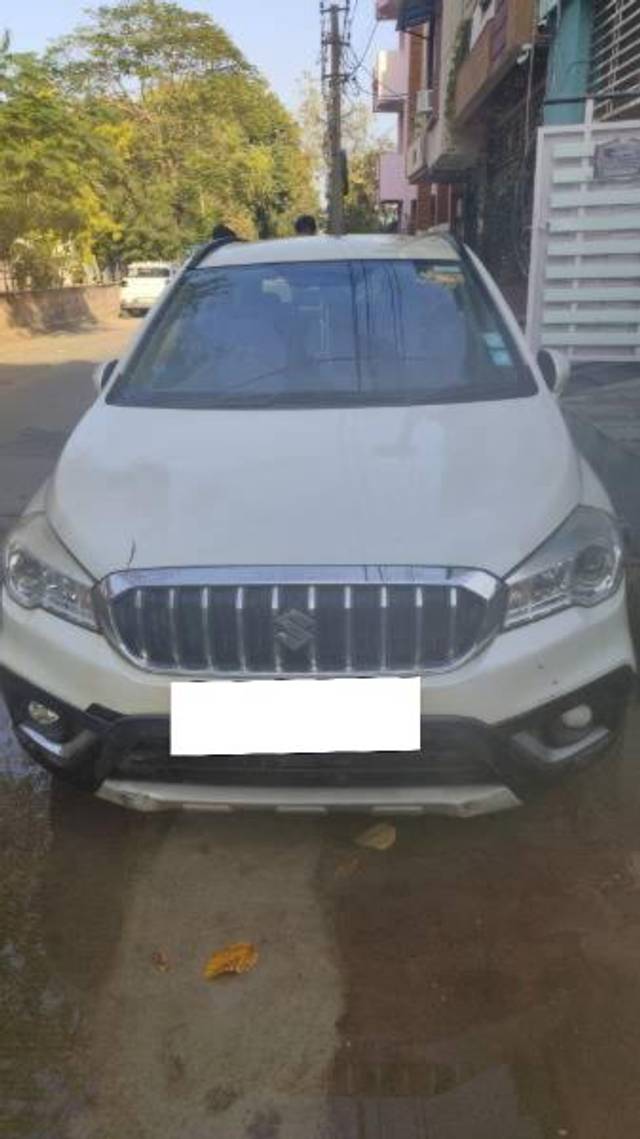 https://images10.gaadi.com/usedcar_image/4373171/original/processed_7daa1c15-9e80-461c-8cc0-692236a959a0.jpeg?imwidth=6400