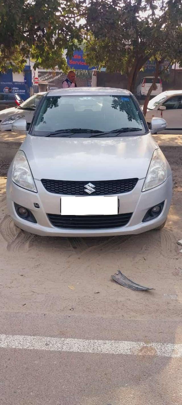 https://images10.gaadi.com/usedcar_image/4373191/original/processed_b9adc5569d6d2e8c8e84ebd857f3d382.jpg?imwidth=6400