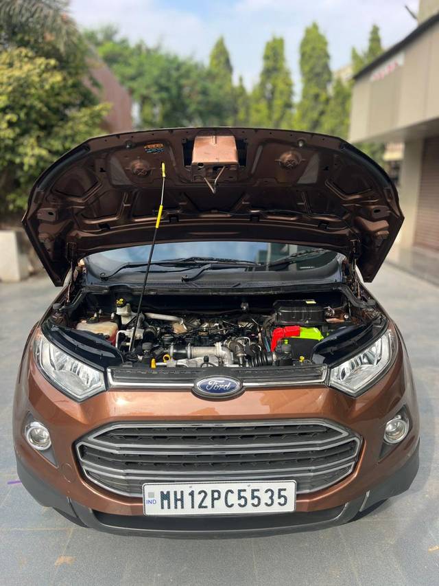 https://images10.gaadi.com/usedcar_image/4373192/original/b2ee21187453594a8e2ea9979c6da623.jpg?imwidth=6402