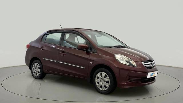 https://images10.gaadi.com/usedcar_image/4373284/original/ec024ed25fd3a6a07e35c345360746aa.jpg?imwidth=6400