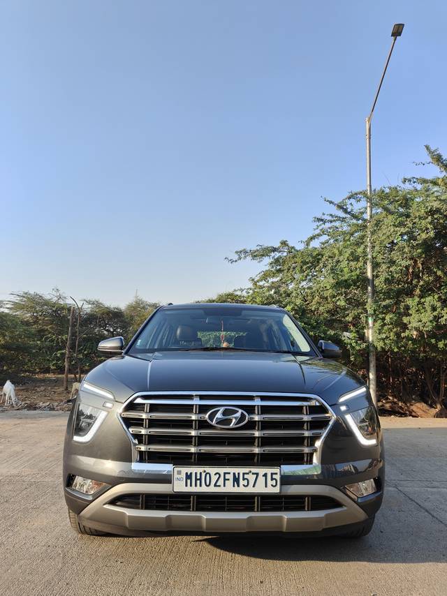 https://images10.gaadi.com/usedcar_image/4373288/original/processed_31e3e51ea045bf2afbc5a3e6012d27aa.jpg?imwidth=6400