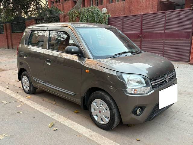 https://images10.gaadi.com/usedcar_image/4373314/original/processed_dc2fe64d1e5fccad11bd58eb72c88647.jpg?imwidth=6400