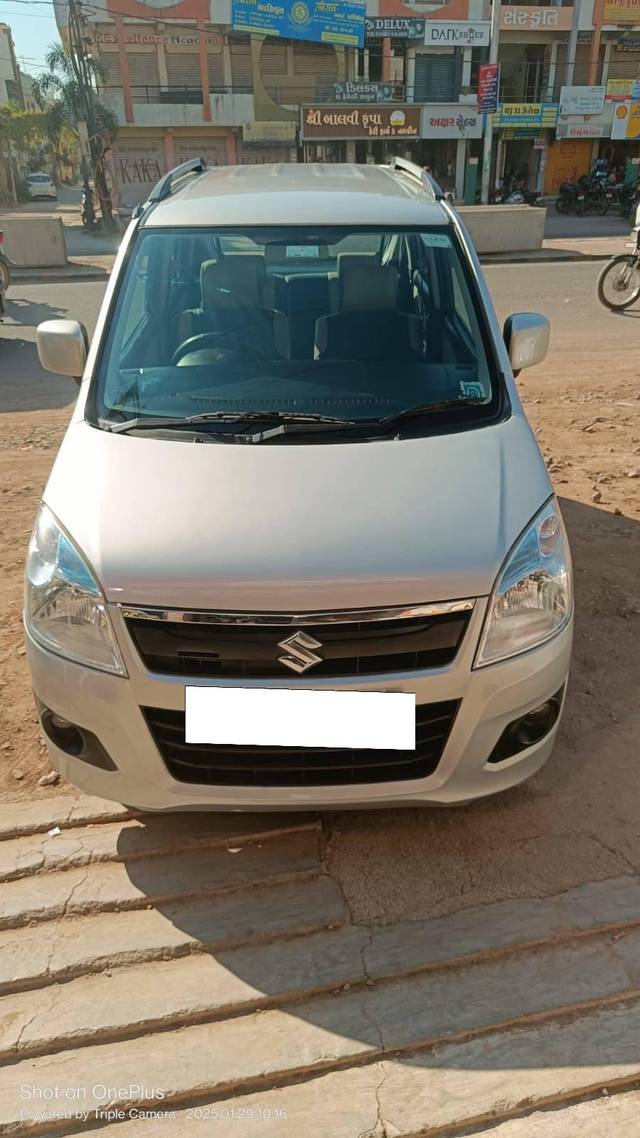 https://images10.gaadi.com/usedcar_image/4373362/original/processed_90355d0351f9e38b63bccf050a427818.jpg?imwidth=6400