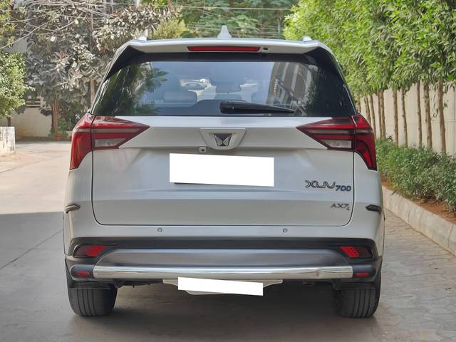 https://images10.gaadi.com/usedcar_image/4373370/original/processed_b7201671fa56e370e16015834b7c95af.jpg?imwidth=6402