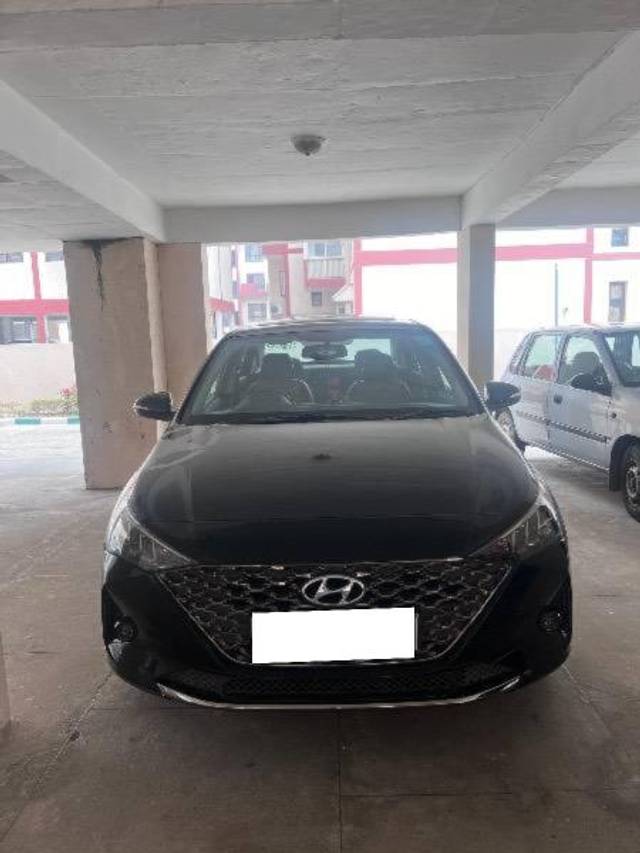 https://images10.gaadi.com/usedcar_image/4373465/original/processed_577dd37f-fb0f-4e04-ba23-9976e379724b.jpeg?imwidth=6400