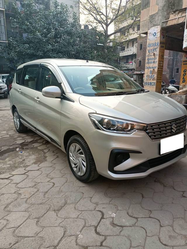 https://images10.gaadi.com/usedcar_image/4373529/original/processed_71cf3b80b57f131a5a87fad231fbeb69.jpg?imwidth=6400