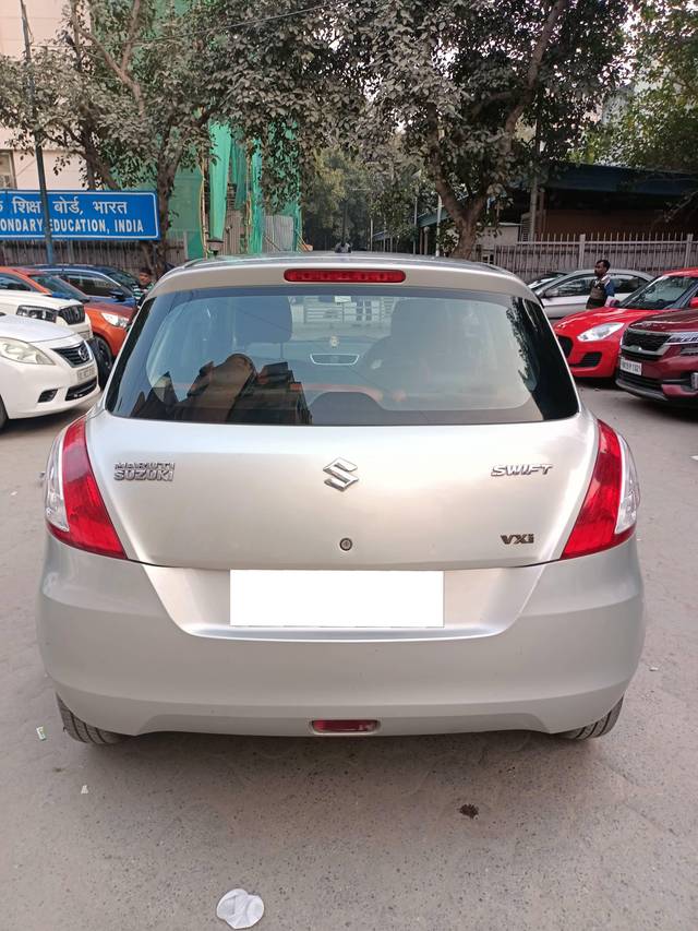 https://images10.gaadi.com/usedcar_image/4373535/original/processed_bb3d864803029822b931749d82f08e03.jpg?imwidth=6401