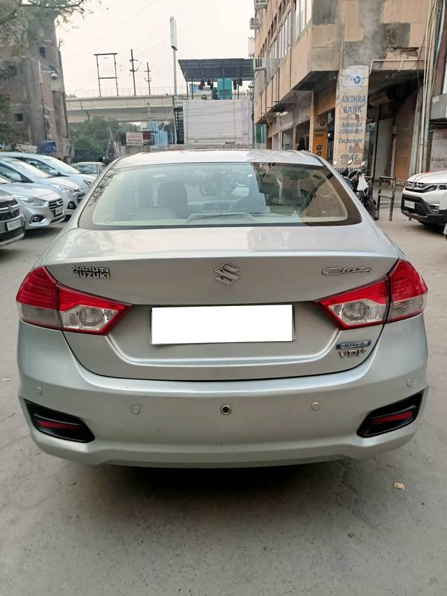 https://images10.gaadi.com/usedcar_image/4373538/original/processed_5d505aefa9781145aeabc5ab4281b953.jpg?imwidth=6402