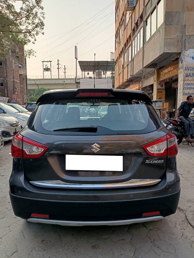 https://images10.gaadi.com/usedcar_image/4373561/original/processed_b55b04d7279fbc298855764edee079ea.jpg?imwidth=6402