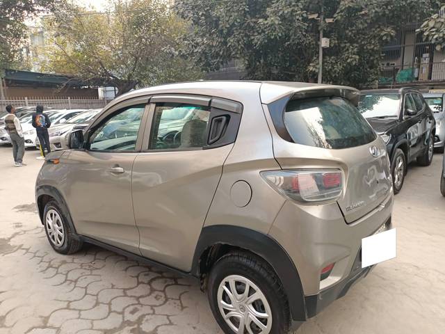 https://images10.gaadi.com/usedcar_image/4373563/original/processed_0b670b33c4649e23f3c7c9c40a8b61cb.jpg?imwidth=6402