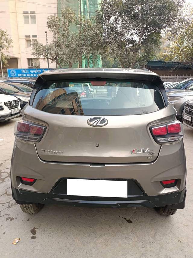 https://images10.gaadi.com/usedcar_image/4373563/original/processed_7ff781d64a5aa98bead02ad3be1d5a36.jpg?imwidth=6401