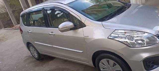 https://images10.gaadi.com/usedcar_image/4373575/original/processed_e12644b1-9a9a-443c-aa1b-a31216efbe50.jpg?imwidth=6401