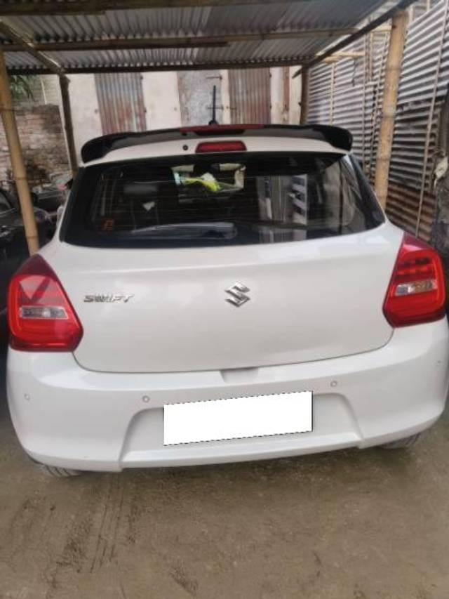 https://images10.gaadi.com/usedcar_image/4373657/original/processed_3cfaeefd-88bb-47ca-9e96-5df3a0ba0f45.jpg?imwidth=6400