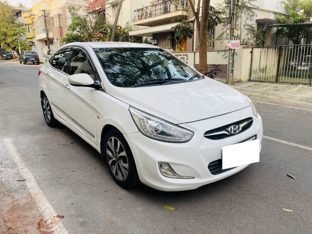 https://images10.gaadi.com/usedcar_image/4373690/original/processed_f5a2b5c07bdef0c2495e507d48209944.jpg?imwidth=6400