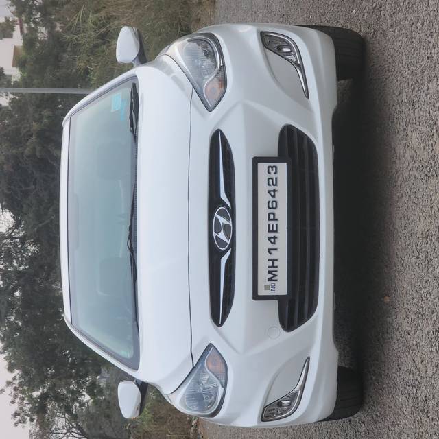 https://images10.gaadi.com/usedcar_image/4373712/original/10546fd659ad705f256f62f6226a898f.jpg?imwidth=6400