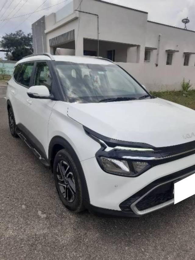 https://images10.gaadi.com/usedcar_image/4373735/original/processed_e3d18e77-2026-4ab7-b3e3-7eba6c500ad1.jpg?imwidth=6400