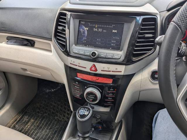 https://images10.gaadi.com/usedcar_image/4373760/original/e2c5ab1b38220217d5c2c8705b266b55.jpg?imwidth=6400