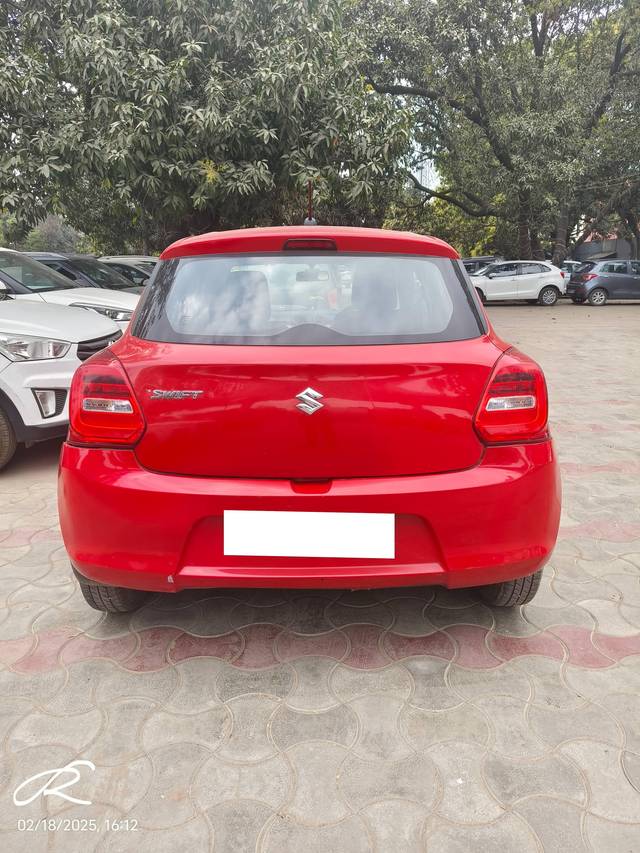 https://images10.gaadi.com/usedcar_image/4373836/original/processed_377b13947934708bb1363fa084671e04.jpg?imwidth=6401