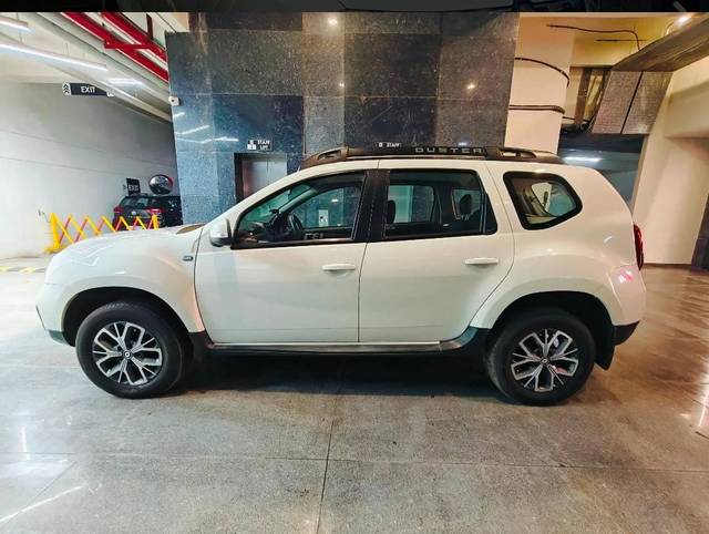 https://images10.gaadi.com/usedcar_image/4373913/original/processed_5ee63e5ea7f676aa1c1ca70c5ee305cf.jpg?imwidth=6402