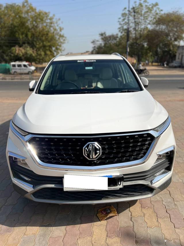 https://images10.gaadi.com/usedcar_image/4373927/original/processed_b7278019-6f26-427c-8d8f-1d2f5a15788d.jpeg?imwidth=6400