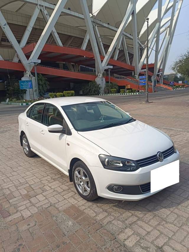 https://images10.gaadi.com/usedcar_image/4374134/original/processed_ef9cabb1caf63dc9c97bff4d5888c0a4.jpeg?imwidth=6400